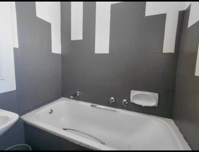 2 BEDROOM PROPERTY TO RENT IN ZONNEBLOEM
